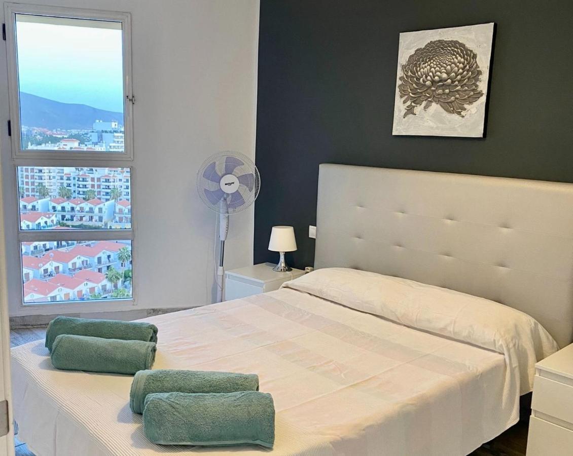 Torry De Yomely Sea View Apartment Playa de las Americas  Exterior photo